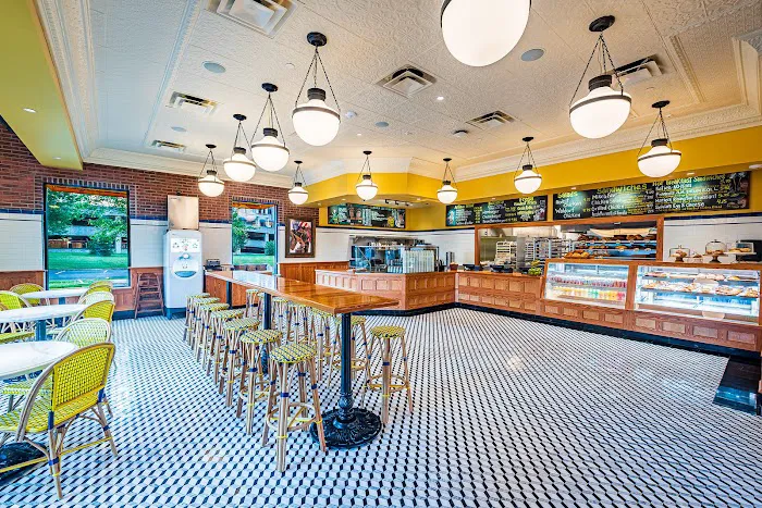 Best Buns Bakery & Burgers Picture 8