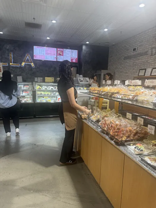 Shilla Bakery & Cafe - Tysons Corner Picture 5