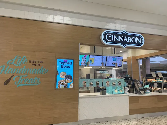 Cinnabon Picture 9