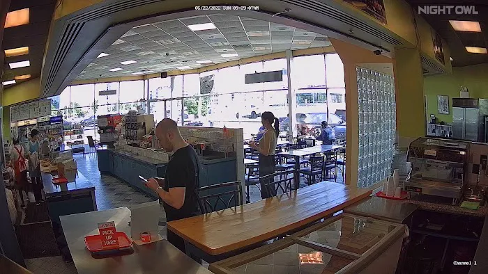 Tysons Bagel Market Picture 2