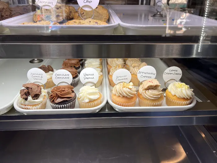 The Lemonade Bakery Picture 3