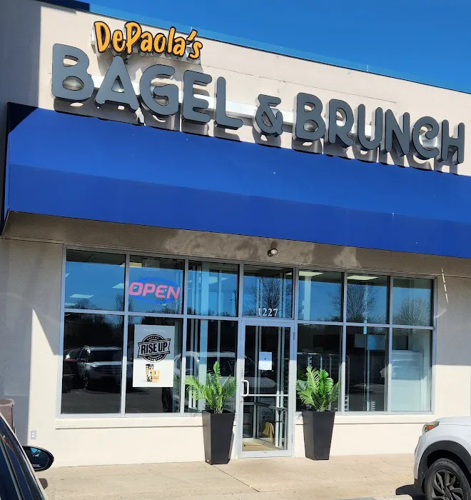 DePaola's Bagel & Brunch Picture 10
