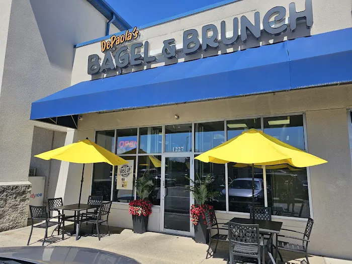DePaola's Bagel & Brunch Picture 7