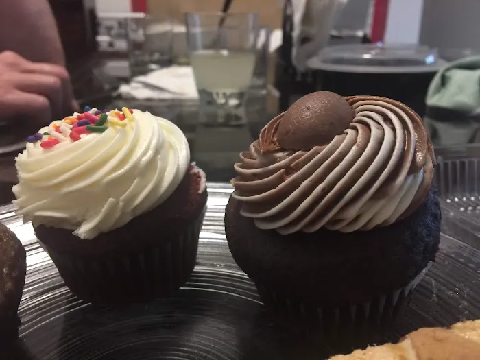 Sweetbites Cafe and Bakery Picture 4
