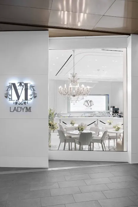 Lady M Cake Boutique - Tysons Picture 4