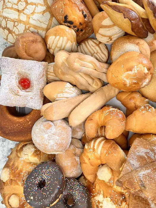 Bakery la promesa & deli Picture 8
