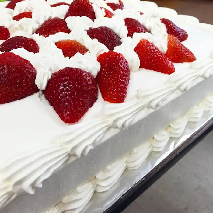 Mary's Cakery & Candy Kitchen Picture 3