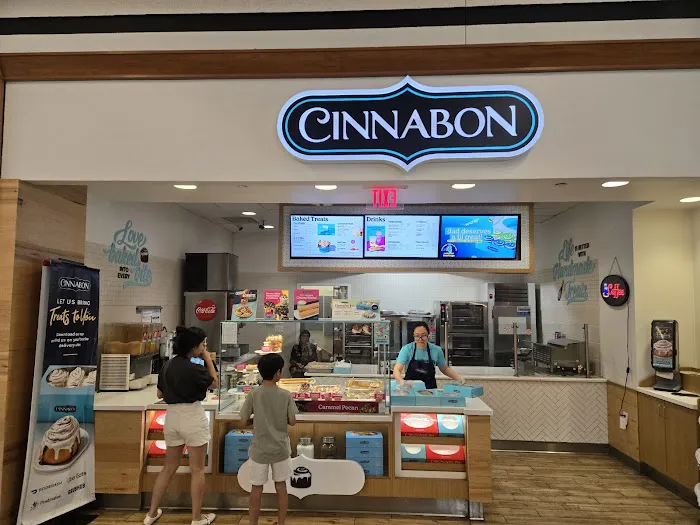 Cinnabon Picture 9
