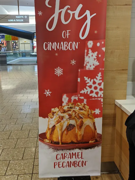 Cinnabon Picture 7