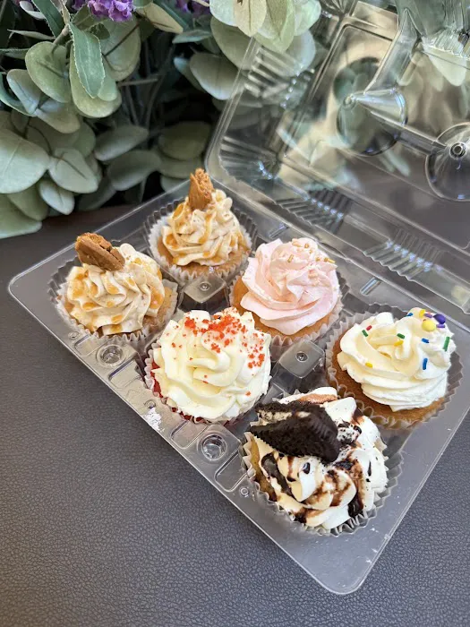 Irresistible Cupcakes by Fatima Picture 2
