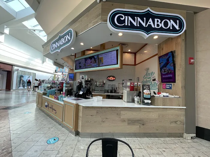 Cinnabon Picture 9