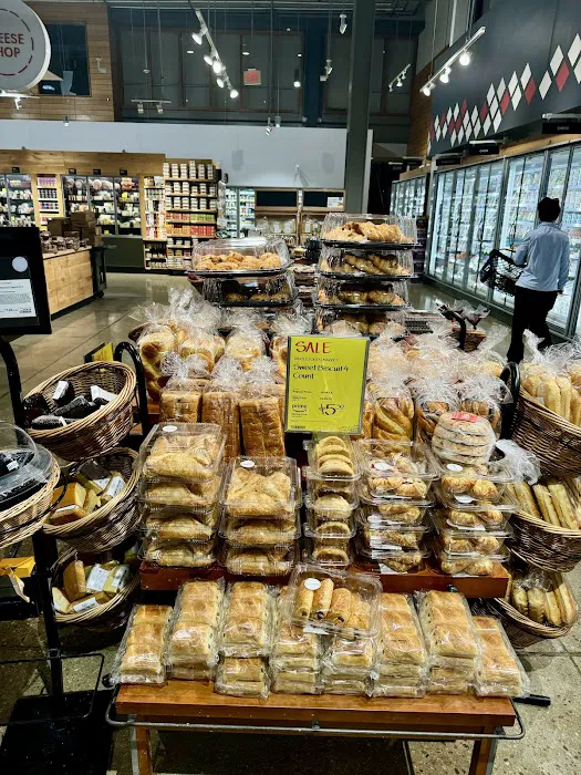 Whole Foods Bakery Picture 4