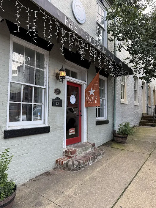 Fredericksburg Cupcake Picture 2