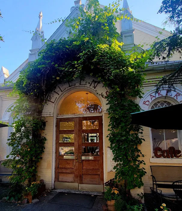 Eileen's Bakery & Cafe Picture 10