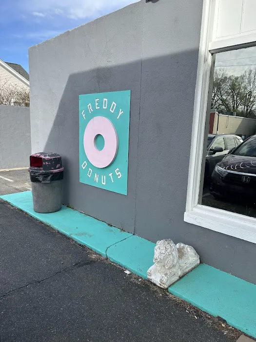 Freddy Donuts Picture 10