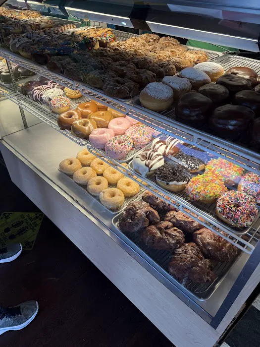 Freddy Donuts Picture 2