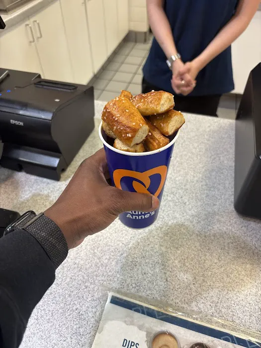 Auntie Anne's Picture 3