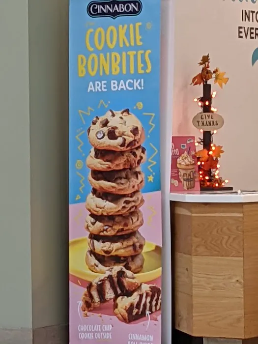 Cinnabon Picture 6