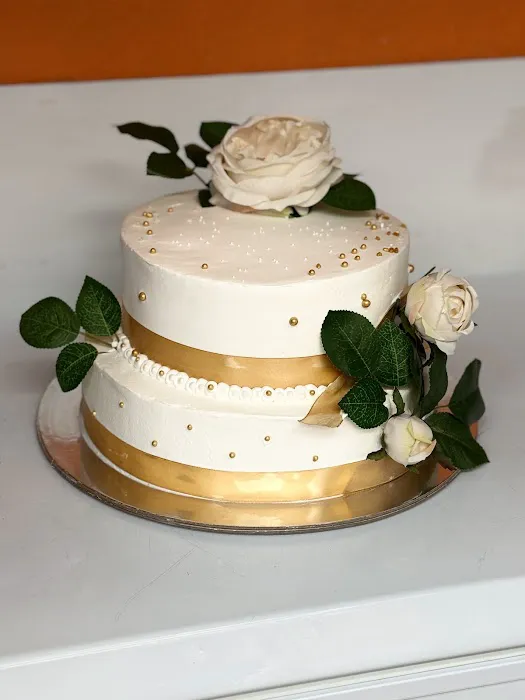 Los Martinez Bakery Picture 10
