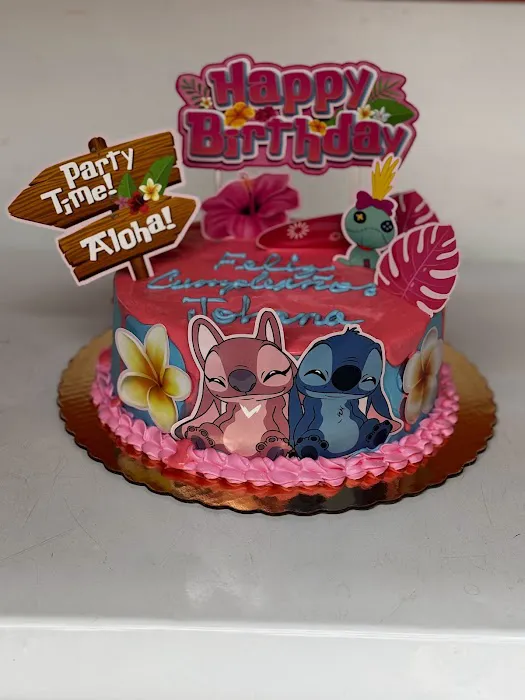 Los Martinez Bakery Picture 2