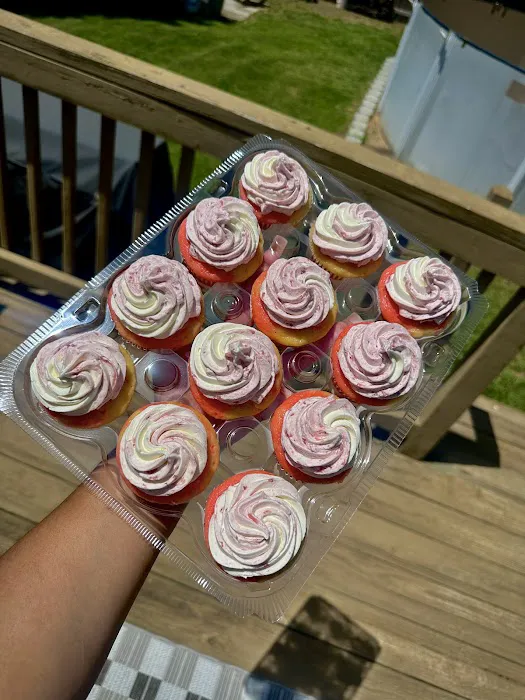 Lyns' Bakery of Fredericksburg Picture 1