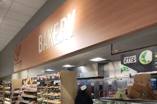 Giant Bakery
