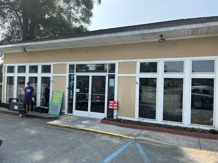 Emily's Donuts and Café Picture 9