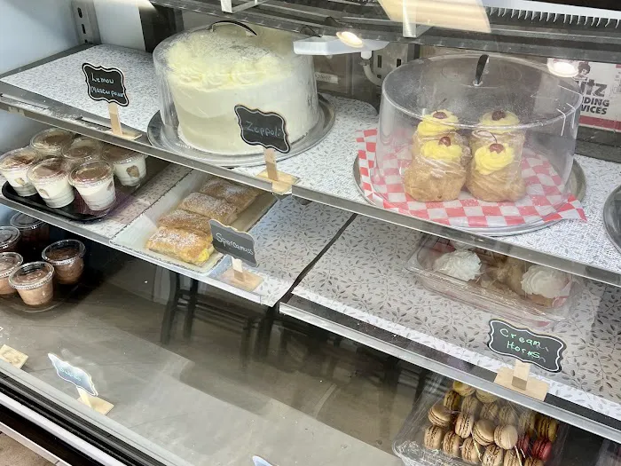 Italian Delights Bakery & Deli Picture 2