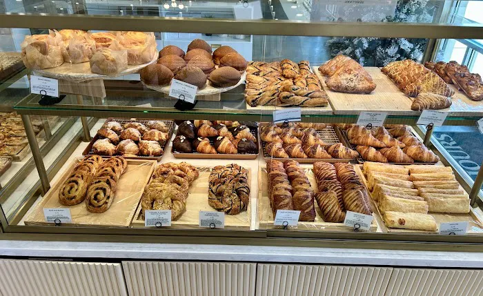 Tous les Jours Bakery & Cafe - Newport News Picture 5
