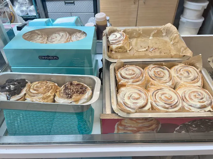 Cinnabon Picture 8