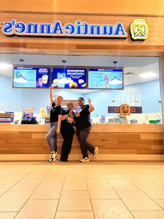Auntie Anne's Picture 3
