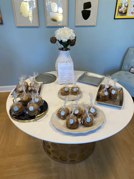 Celli's Chocolate Chips Picture 1