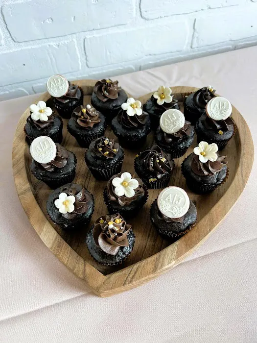 TC Nance Custom Cakes Picture 7