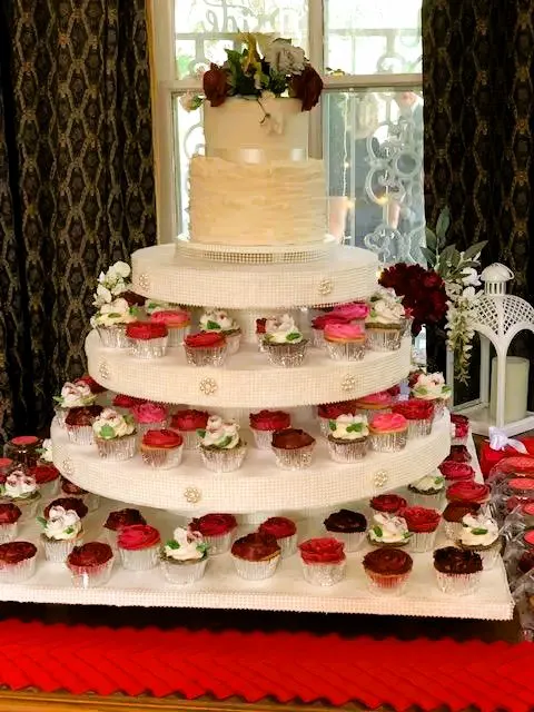 TC Nance Custom Cakes Picture 9