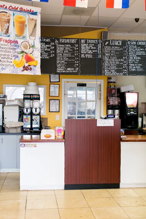 Panaderia Emanuel Bakery & Cafe Restaurante y Tienda Latina Picture 10