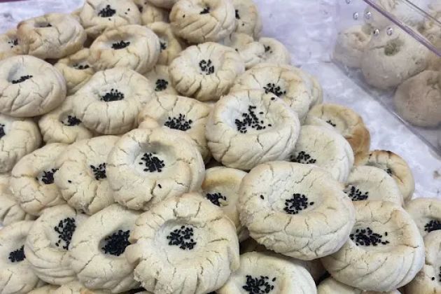 Sweet Cravings Bakery