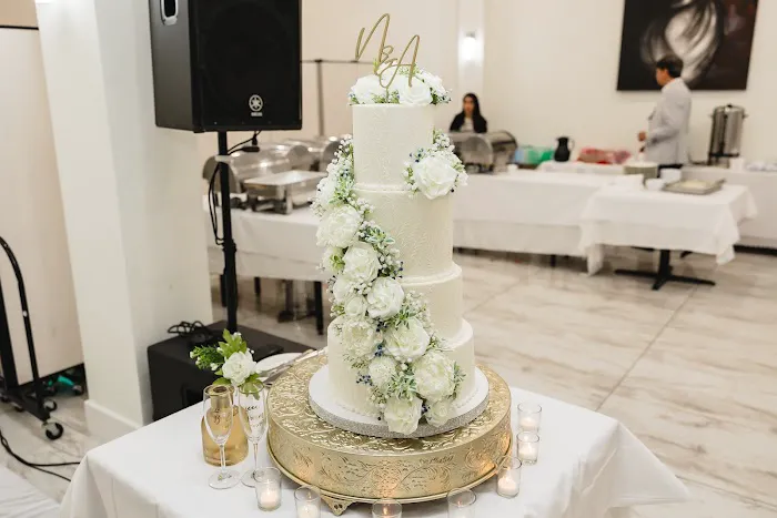 Yummy Cakery Picture 10