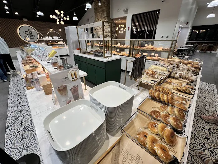 Tous Les Jours Bakery Cafe Picture 10