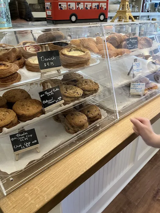 The Bluebird Bakeshoppe Picture 1