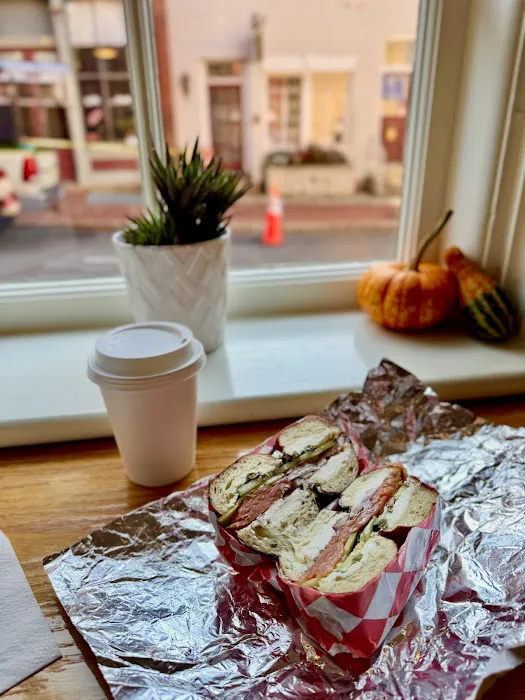 Weirddoughs Bagels & Brews Picture 5