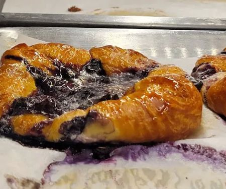 Le Pain Bakery