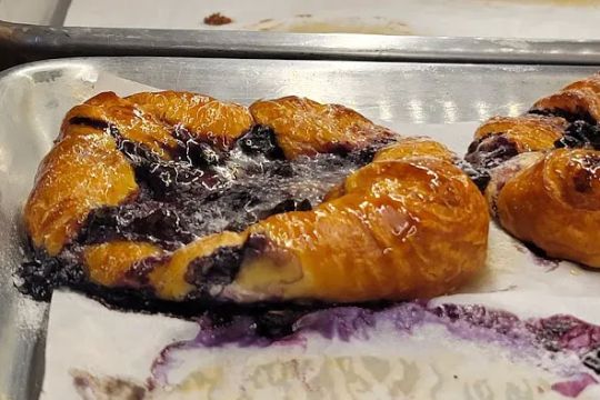 Le Pain Bakery