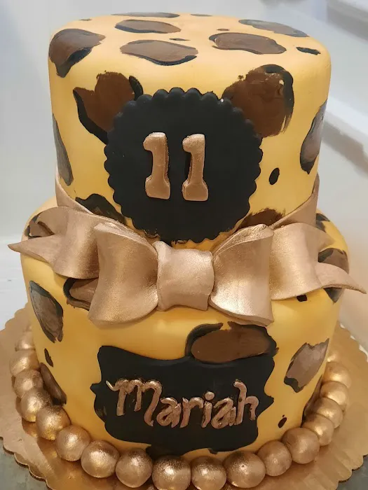 Bella's Custom Cakes Picture 7