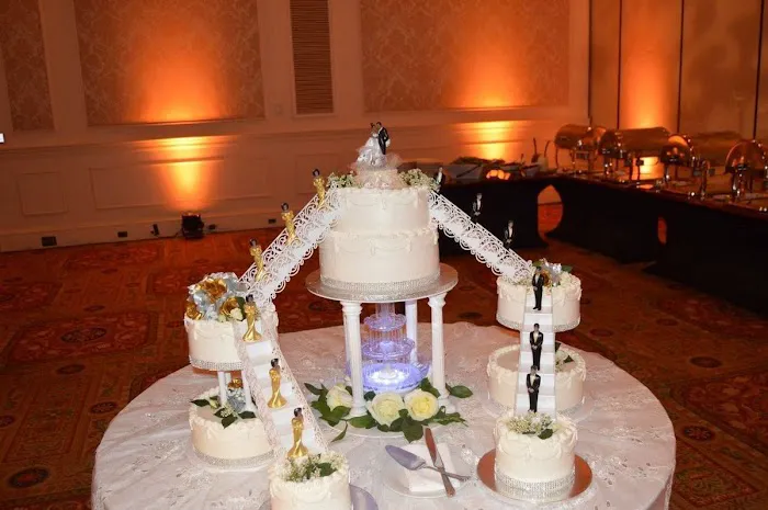 Bella's Custom Cakes Picture 2