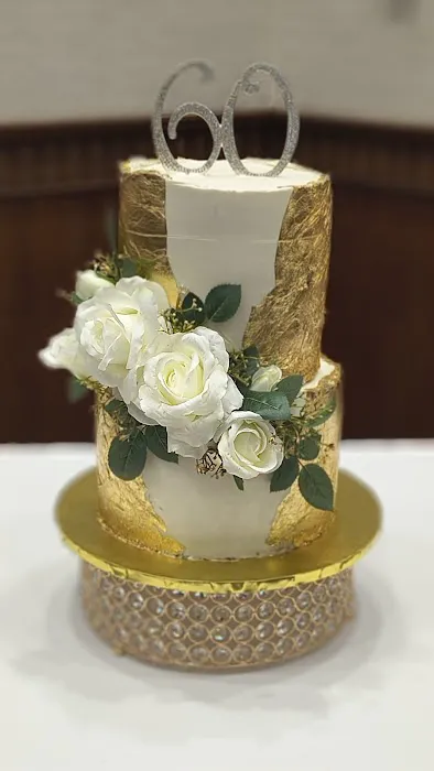 Bella's Custom Cakes Picture 5