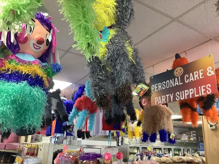 Herndon's Bodega & Bakery Picture 5
