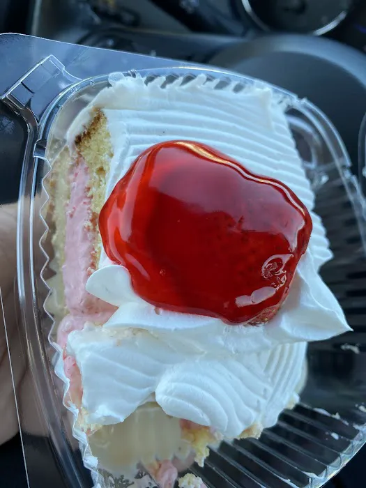 Alegrias Bakery Picture 8
