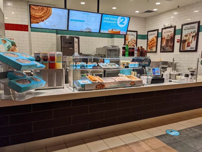 Cinnabon Picture 4