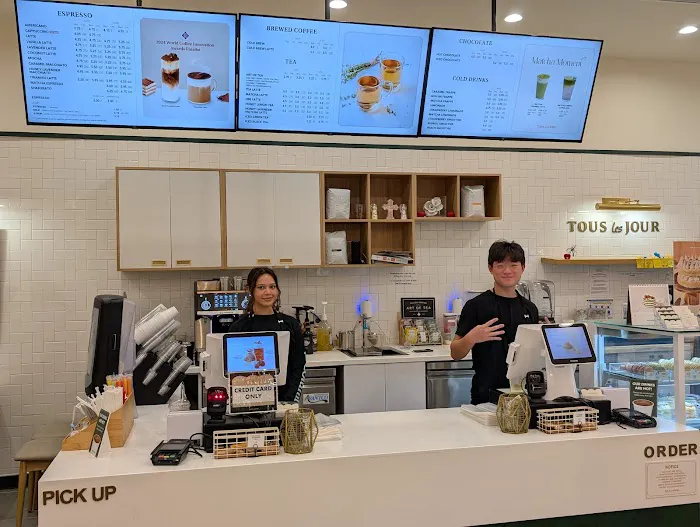 Tous les Jours Cafe Sterling Picture 3