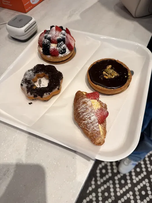 Paris Baguette Picture 1